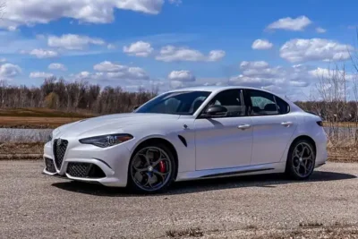 Descargar Manual de Propietario Alfa Romeo Giulia 2020 en Español PDF Gratis