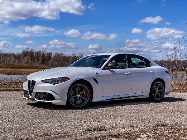 Descargar Manual de Propietario Alfa Romeo Giulia 2020