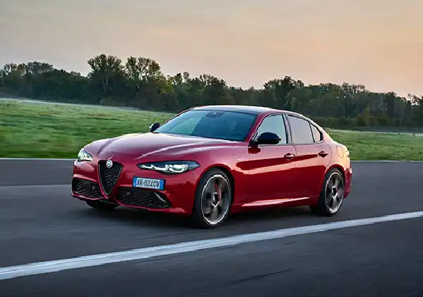 Descargar Manual de Propietario Alfa Romeo Giulia MCA 2023