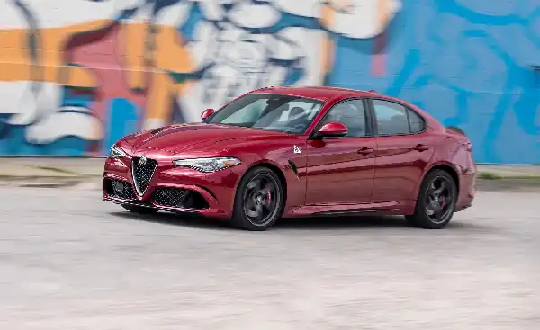 Descargar Manual de Propietario Alfa Romeo Giulia Quadrifoglio 2018