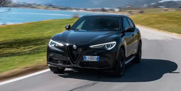 Descargar Manual de Propietario Alfa Romeo Stelvio 2023