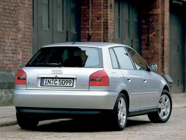 Descargar Manual de Propietario Audi A3 2000 en Español PDF Gratis