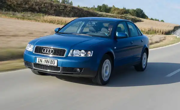 Descargar Manual de Propietario Audi A4 2002 en Español PDF Gratis
