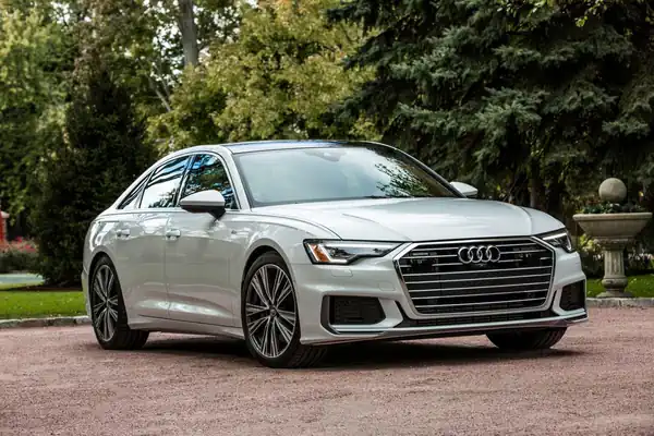 Descargar Manual de Propietario Audi A6 2023 en Español PDF Gratis