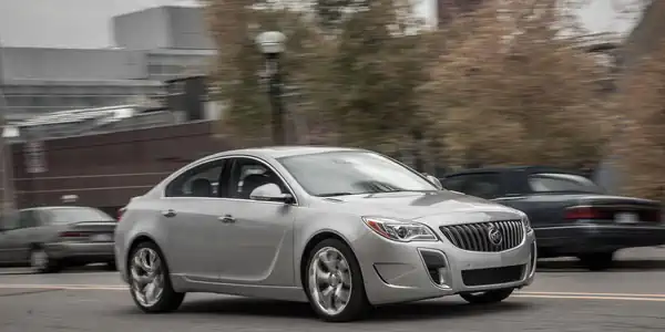Descargar Manual de Propietario Buick Regal 2014 en Español PDF Gratis