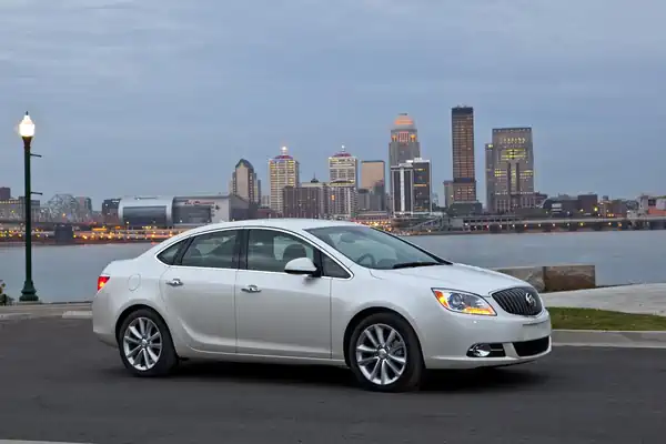 Descargar Manual de Propietario Buick Verano 2014