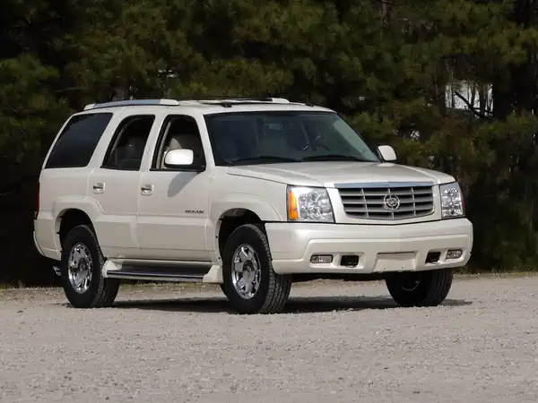 Descargar Manual de Propietario Cadillac Escalade 2005