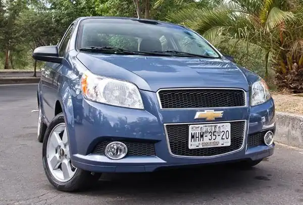 Descargar Manual de Propietario Chevrolet Aveo 2013 en Español PDF Gratis