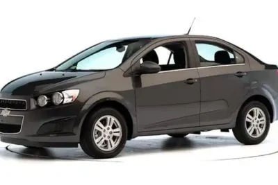 Descargar Manual de Propietario Chevrolet Sonic 2013 en Español PDF Gratis