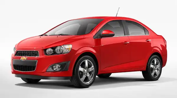 Descargar Manual de Propietario Chevrolet Sonic 2015 en Español PDF Gratis