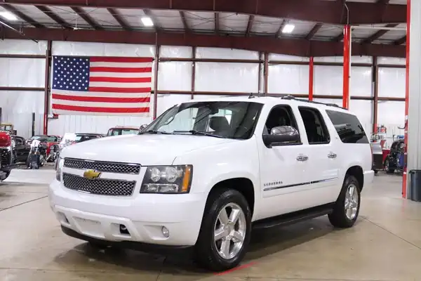 Descargar Manual de Propietario Chevrolet Suburban 2013