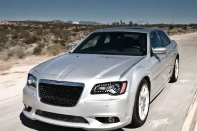 Descargar Manual de Propietario Chrysler 300 Srt8 2012