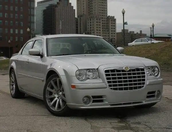 Descargar Manual de Propietario Chrysler 300c Srt8 2005
