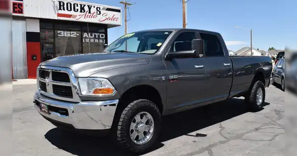 Descargar Manual de Propietario Dodge RAM 3500 2011