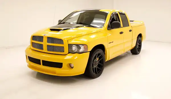 Descargar Manual de Propietario Dodge RAM SRT10 2005