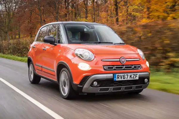 Descargar Manual de Propietario FIAT 500L 2023
