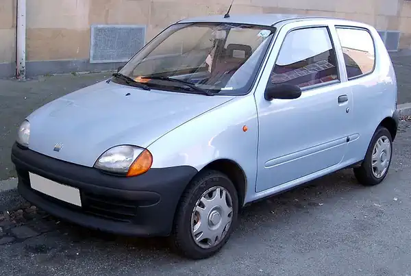Descargar Manual de Propietario FIAT 600 2009 en Español PDF Gratis