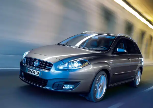 Descargar Manual de Propietario FIAT Croma 2008 en Español PDF Gratis