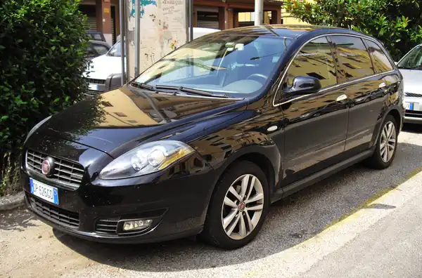 Descargar Manual de Propietario FIAT Croma 2010 en Español PDF Gratis