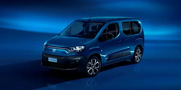 Descargar Manual de Propietario FIAT Doblo 2023 en Español PDF Gratis