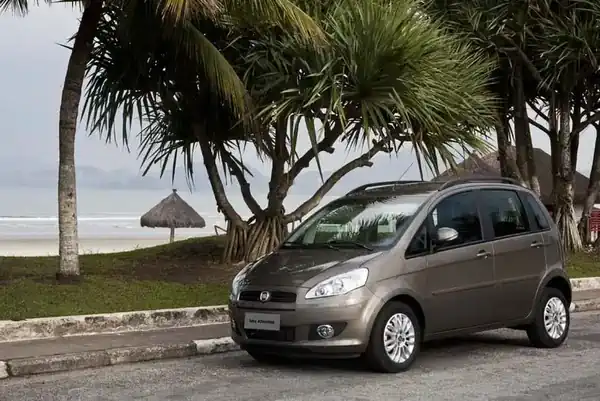 Descargar Manual de Propietario FIAT Idea 2011 en Español PDF Gratis