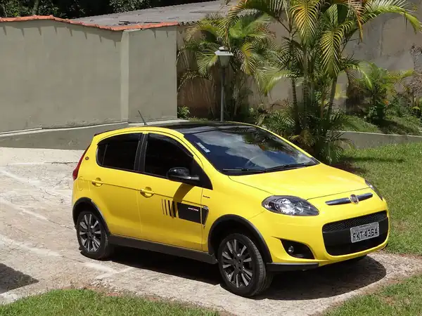 Descargar Manual de Propietario FIAT Palio 2012 en Español PDF Gratis