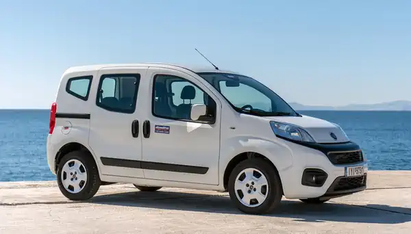 Descargar Manual de Propietario FIAT Qubo 2022