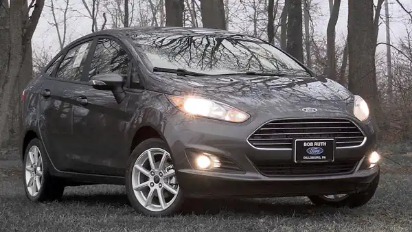 Descargar Manual de Propietario Ford Fiesta 2019 en Español PDF Gratis
