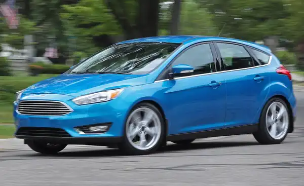 Descargar Manual de Propietario Ford Focus 2016 en Español PDF Gratis