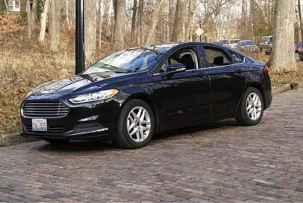 Descargar Manual de Propietario Ford Fusion 2015 en Español PDF Gratis