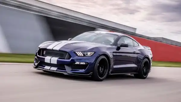 Descargar Manual de Propietario Ford Shelby GT350 2019 en Español PDF Gratis