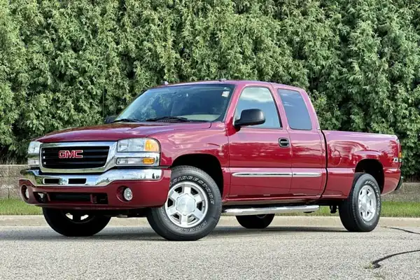 Descargar Manual de Propietario GMC Sierra 1500 2004