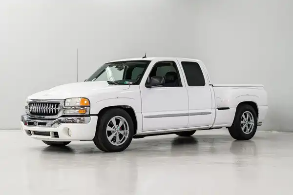 Descargar Manual de Propietario GMC Sierra 2004