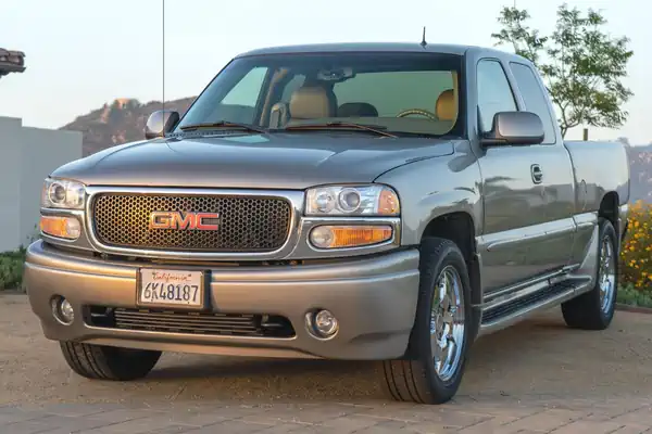 Descargar Manual de Propietario GMC Sierra C3 2001