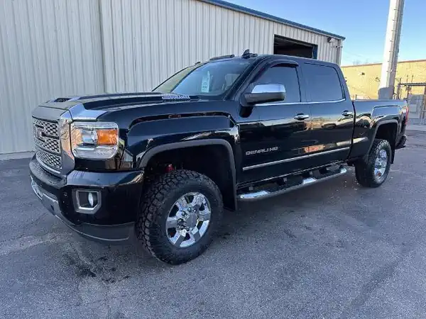 Descargar Manual de Propietario GMC Sierra Denali 2018 en Español PDF Gratis