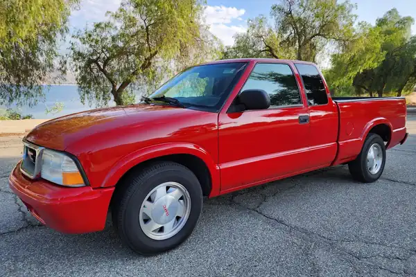Descargar Manual de Propietario GMC Sonoma 2002