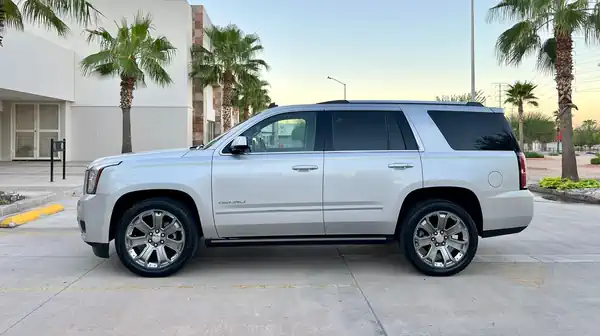 Descargar Manual de Propietario GMC Yukon 2016