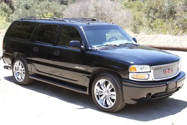 Descargar Manual de Propietario GMC Yukon Denali 2003