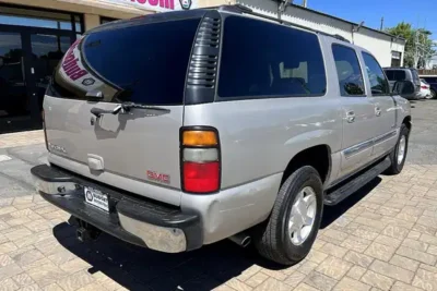 Descargar Manual de Propietario GMC Yukon XL 2006