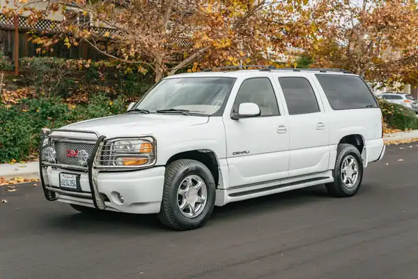 Descargar Manual de Propietario GMC Yukon XL Denali 2002