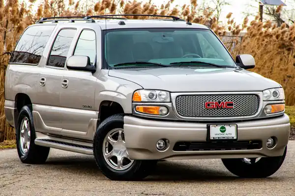 Descargar Manual de Propietario GMC Yukon XL Denali 2004