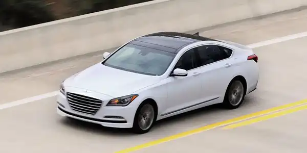 Descargar Manual de Propietario HYUNDAI Genesis 2015