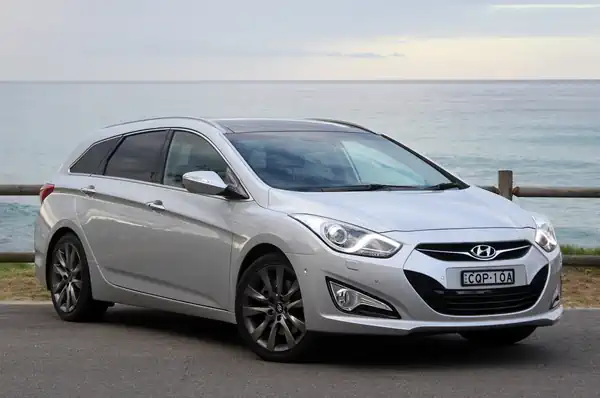 Descargar Manual de Propietario HYUNDAI I40 2014