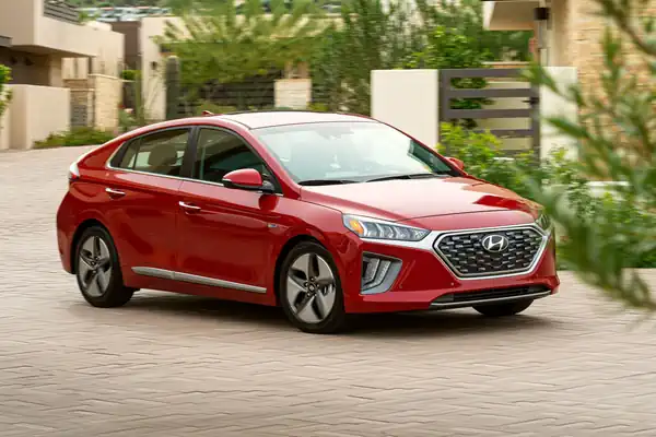 Descargar Manual de Propietario HYUNDAI Ioniq Hibrido 2021 en Español PDF Gratis