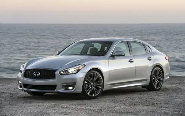 Descargar Manual de Propietario INFINITI Q70 2016