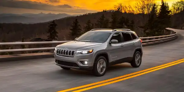 Descargar Manual de Propietario Jeep Cherokee 2020 en Español PDF Gratis