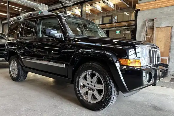 Descargar Manual de Propietario Jeep Commander OM 2010