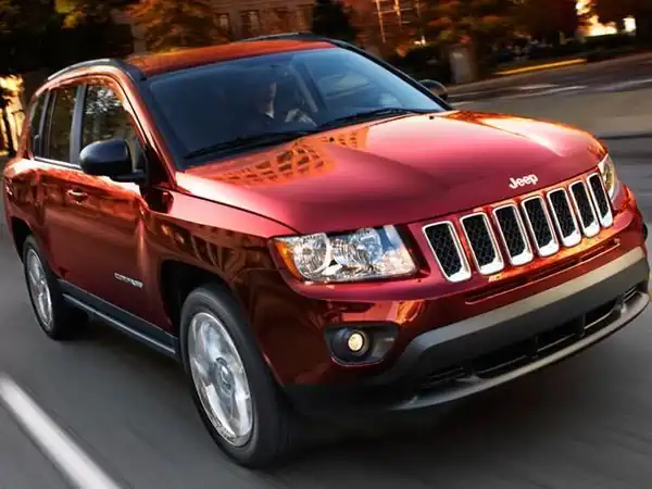 Descargar Manual de Propietario Jeep Compass 2012 en Español PDF Gratis
