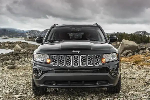 Descargar Manual de Propietario Jeep Compass 2015