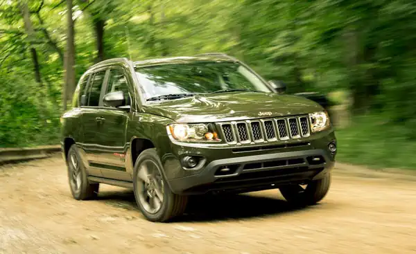 Descargar Manual de Propietario Jeep Compass 2016 en Español PDF Gratis
